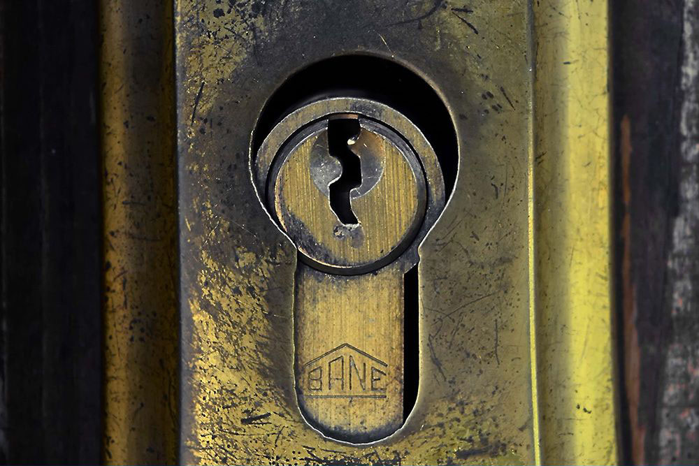Brass keyhole
