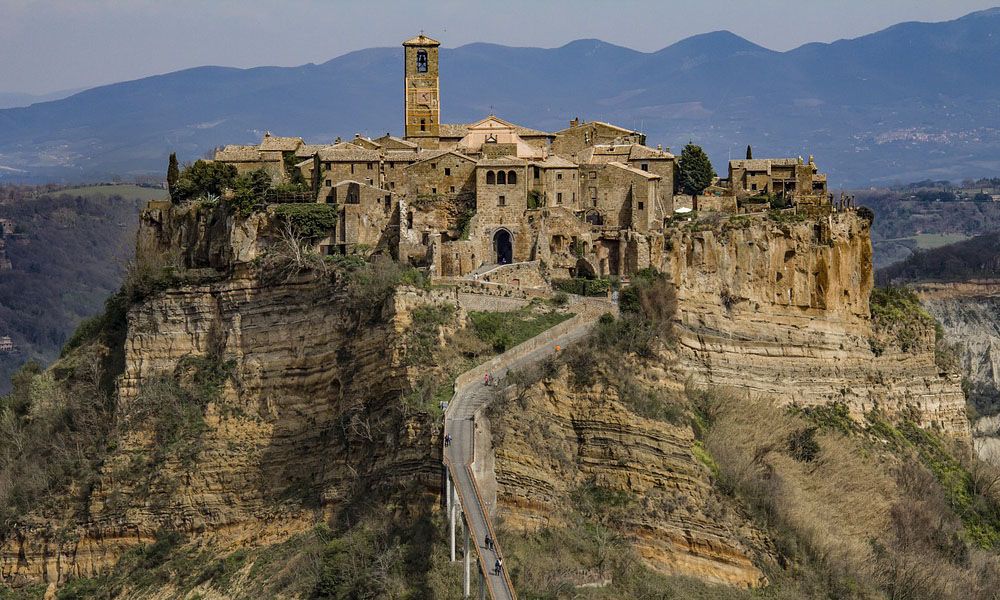 Civita di bagnoregio commune